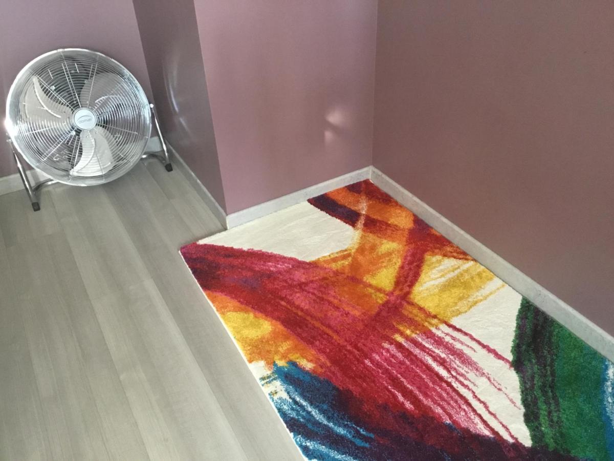 Just For Sleep-Daily Stay 20H To 10H Apres Votre Arrivee Dans Le Batiment D'Entree, Contact I'Hote Via Le Message Ici De Reservation Pour L'Enregistrement I'Entree Dans La Propriete Sans I'Approbation Est Interdite-Resevation D'Un Tiers Est Inaccepta Bobigny Esterno foto